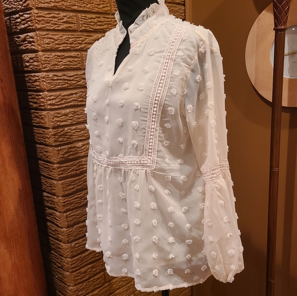 Blouse - Picture 2 of 8